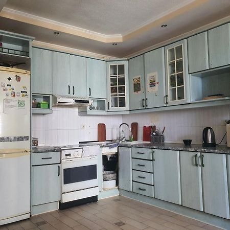 Хостел Оболонь Kiev Extérieur photo