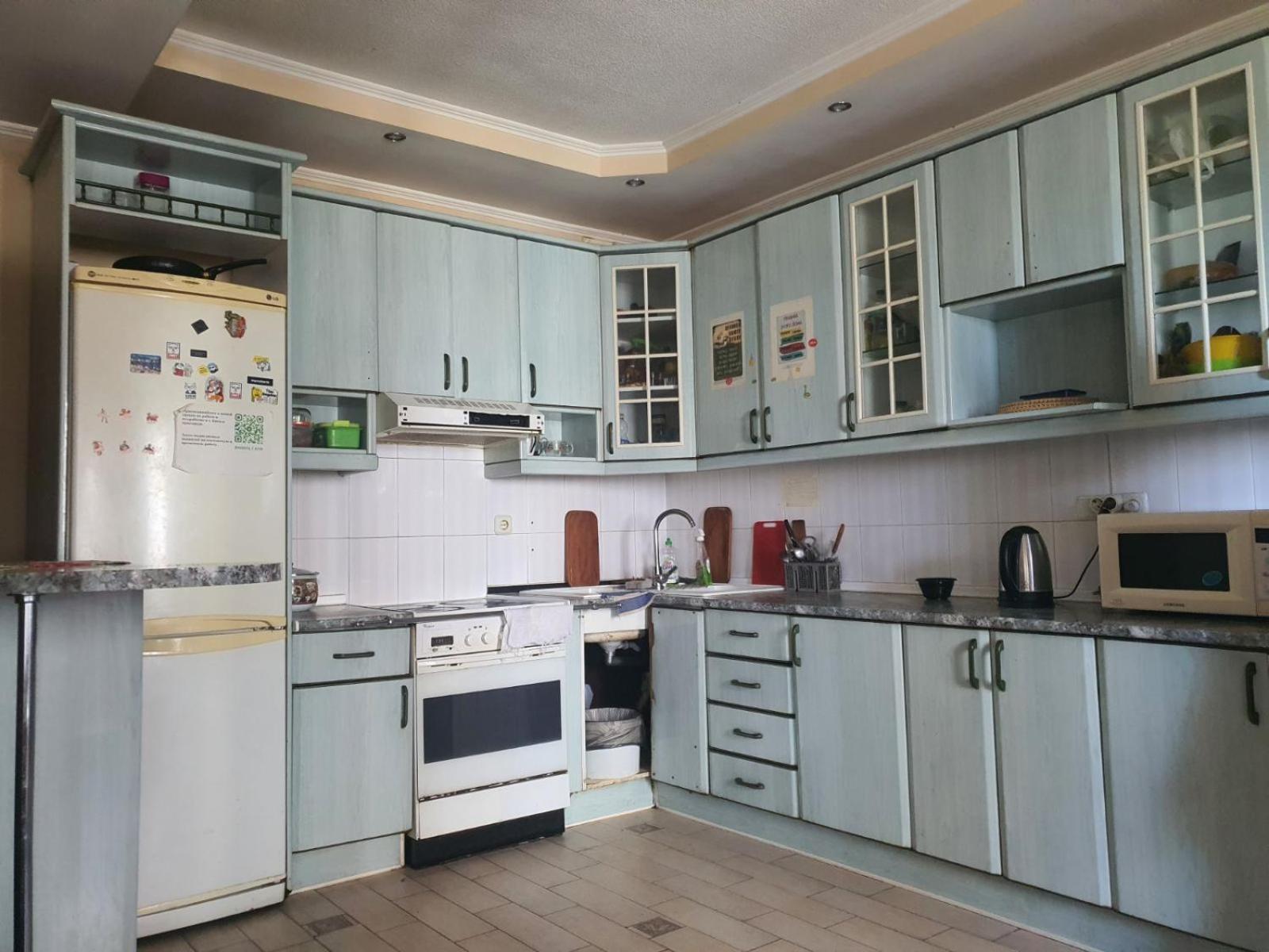 Хостел Оболонь Kiev Extérieur photo