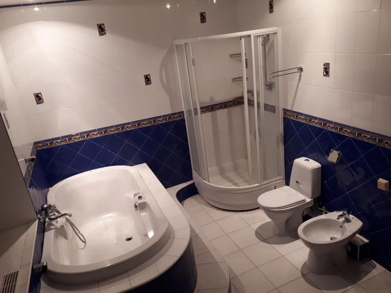 Хостел Оболонь Kiev Extérieur photo